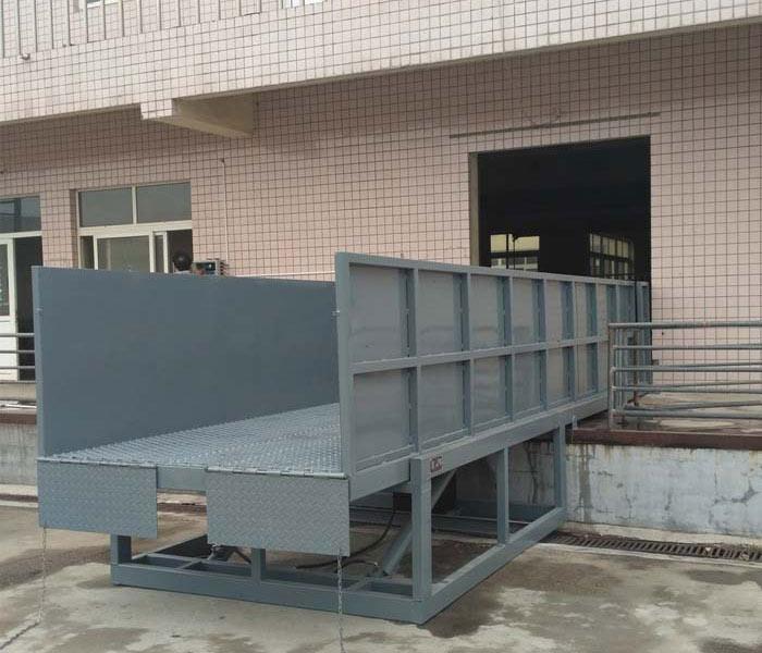 阿勒泰升降卸猪台